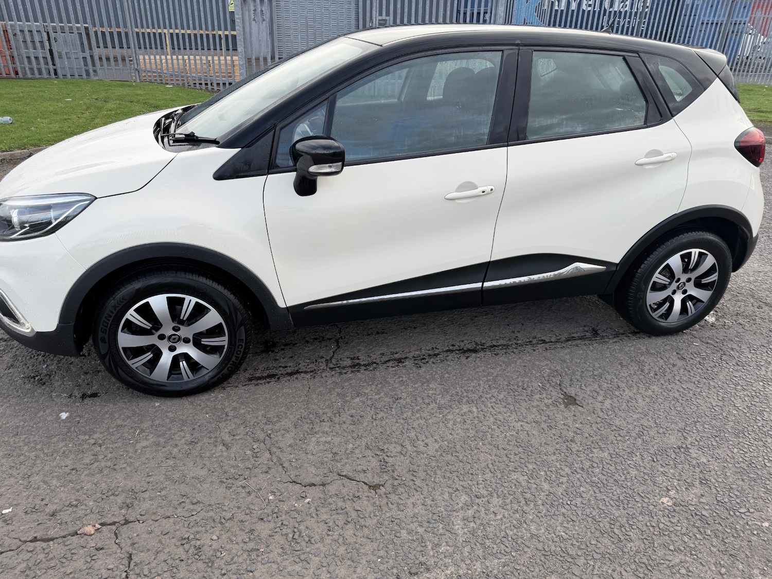 Used Renault Captur 2020 for sale - 77694004: Photo 5