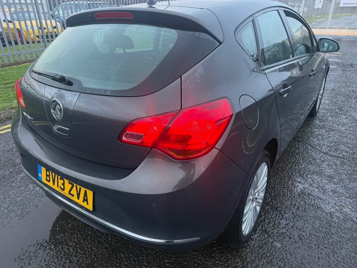 Used Vauxhall Astra 2013 for sale - 77127704: Photo 9