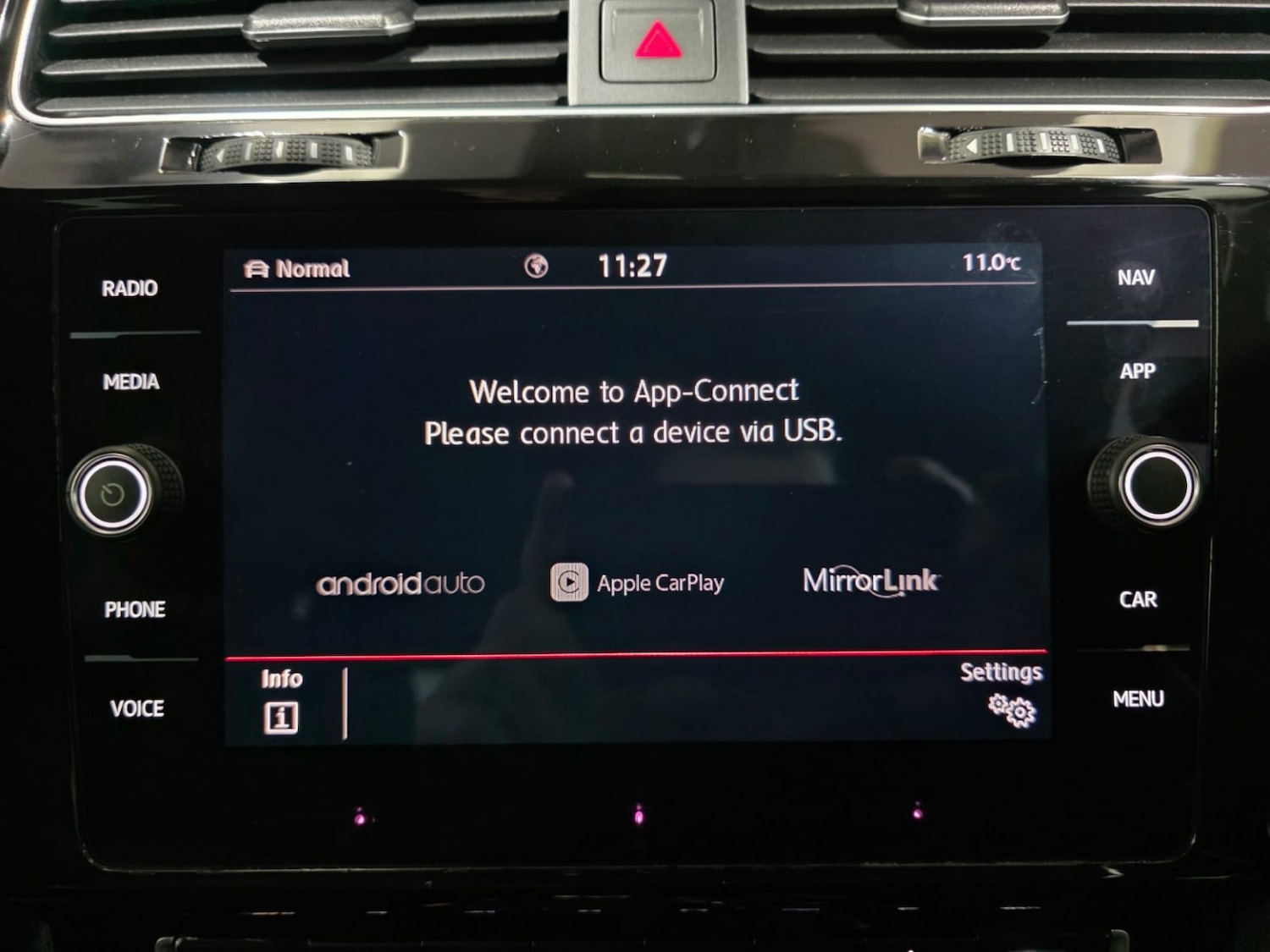 Used Volkswagen Golf 2019 for sale - 77258960: Photo 24