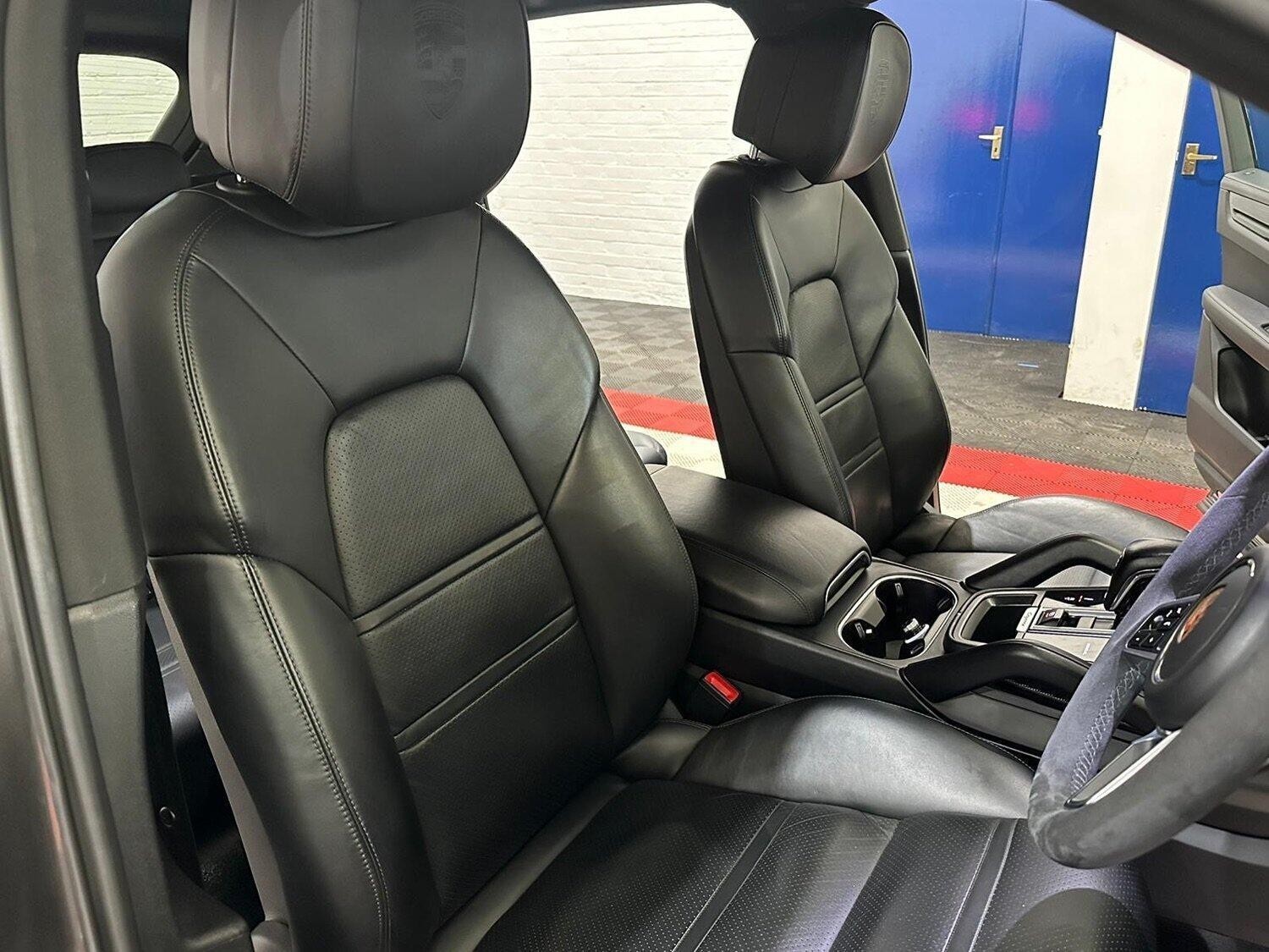 Used Porsche Cayenne 2019 for sale - 76709279: Photo 12