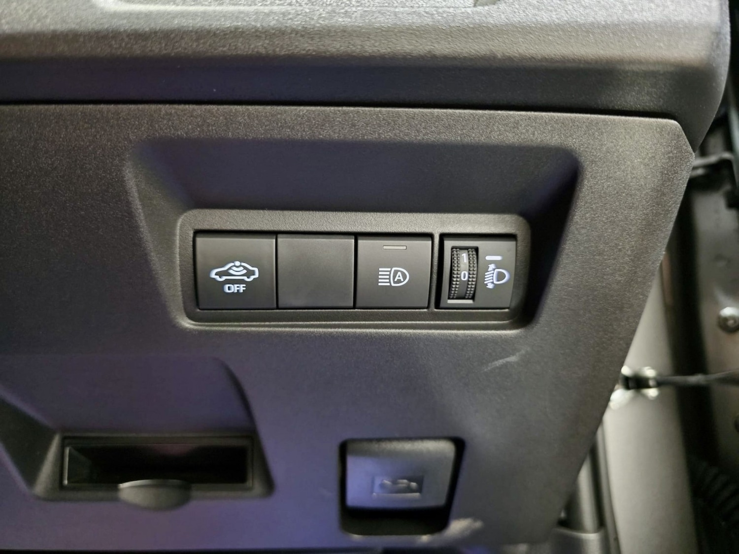 Used Toyota Yaris 2025 for sale - 77735694: Photo 28