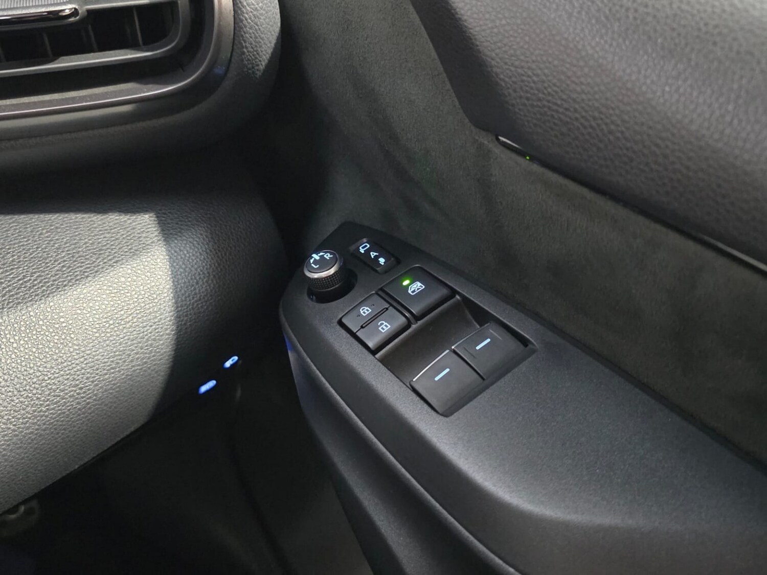 Used Toyota Yaris 2021 for sale - 77465081: Photo 33