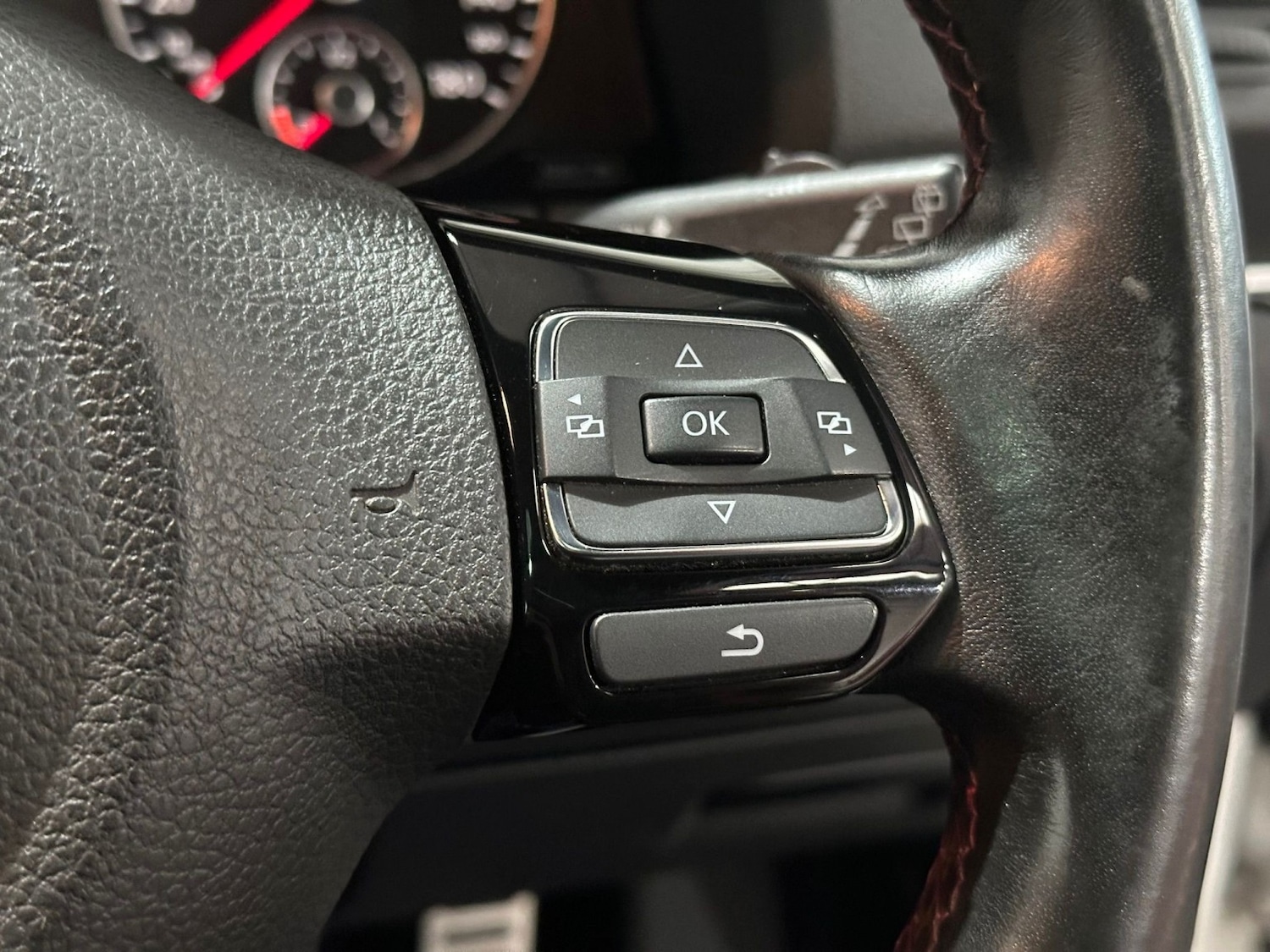 Used Volkswagen Scirocco 2013 for sale - 77258995: Photo 35