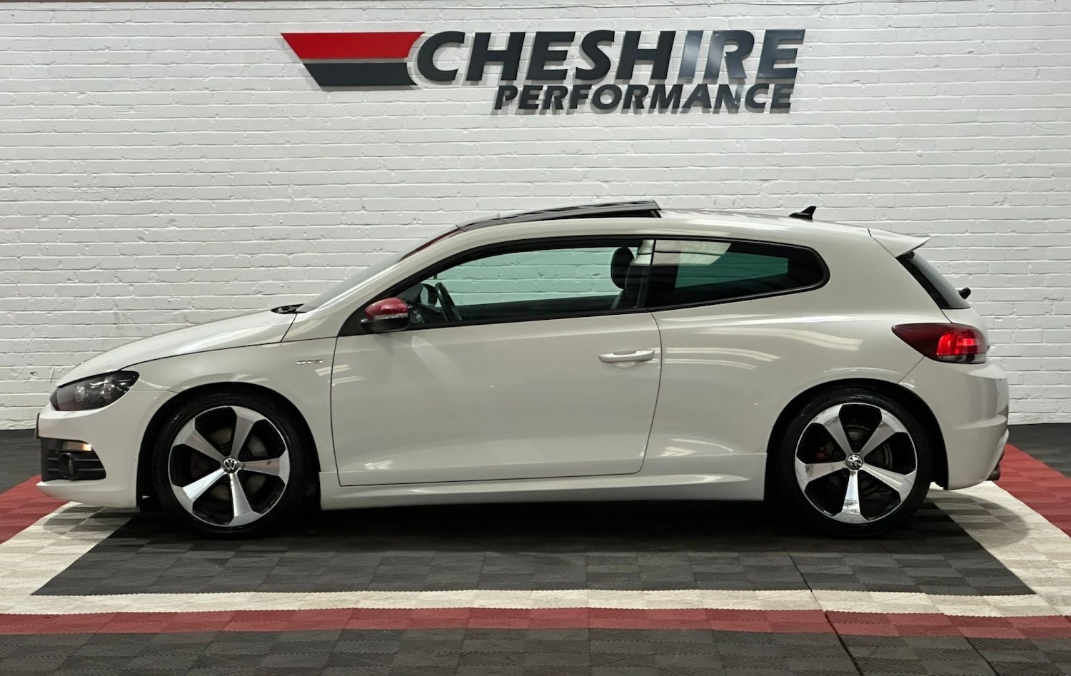 Used Volkswagen Scirocco 2013 for sale - 77258995: Photo 8