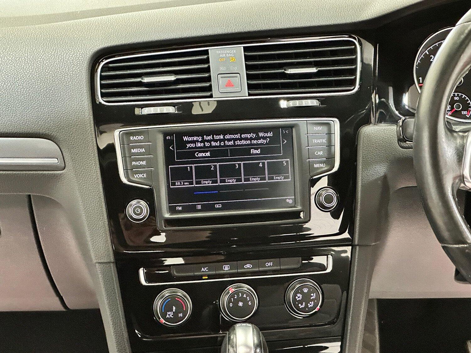 Used Volkswagen Golf 2017 for sale - 77464756: Photo 23