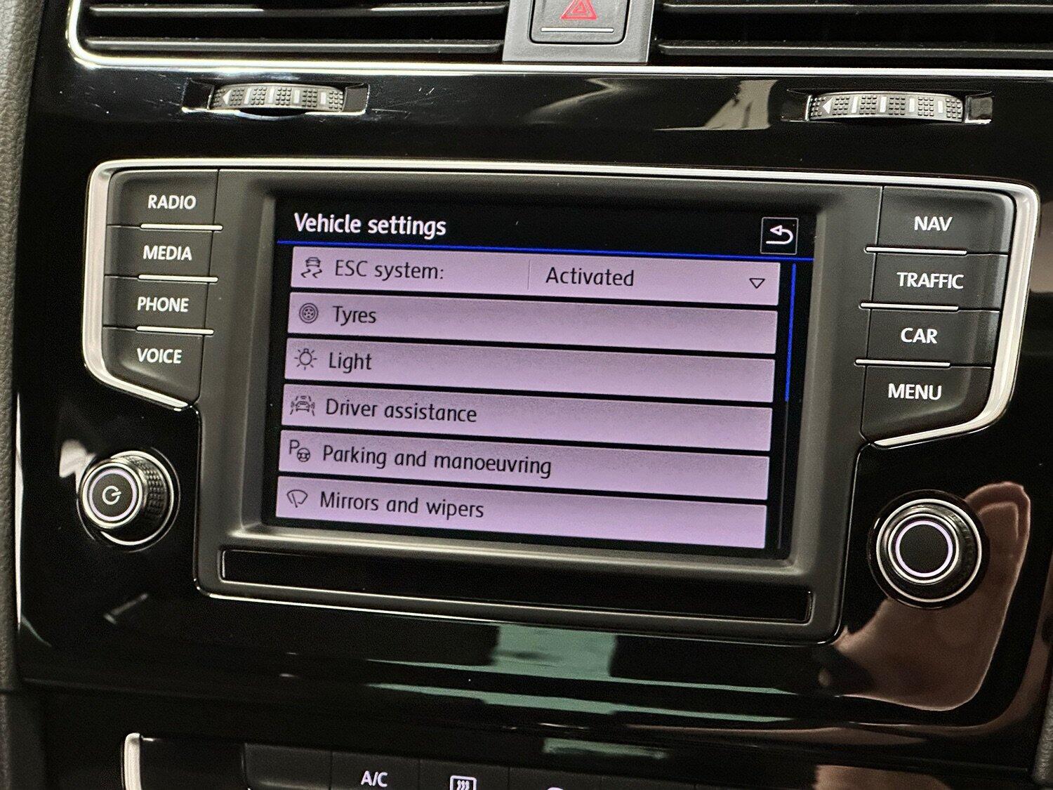 Used Volkswagen Golf 2017 for sale - 77464756: Photo 25