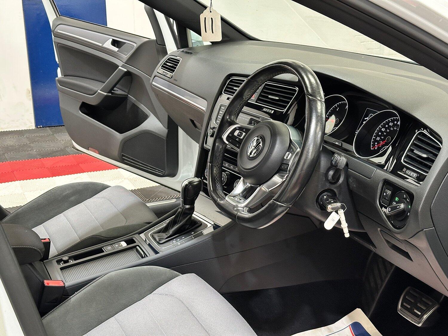 Used Volkswagen Golf 2017 for sale - 77464756: Photo 35