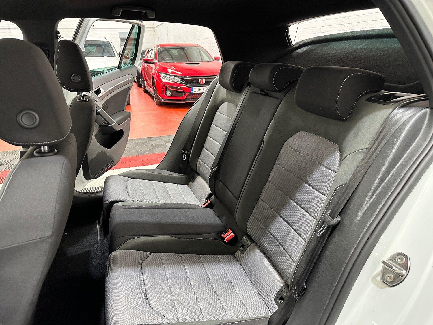 Used Volkswagen Golf 2017 for sale - 77464756: Photo 37