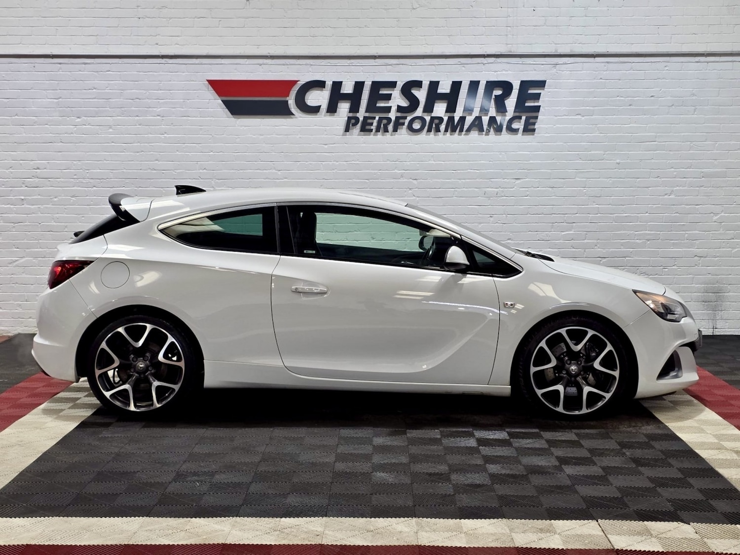 Used Vauxhall Astra GTC 2016 for sale - 77535890: Photo 4