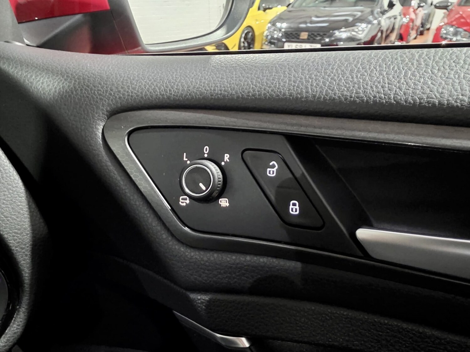 Used Volkswagen Golf 2017 for sale - 77535940: Photo 12