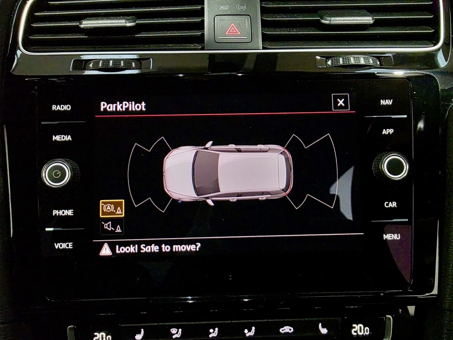 Used Volkswagen Golf 2017 for sale - 77535940: Photo 17