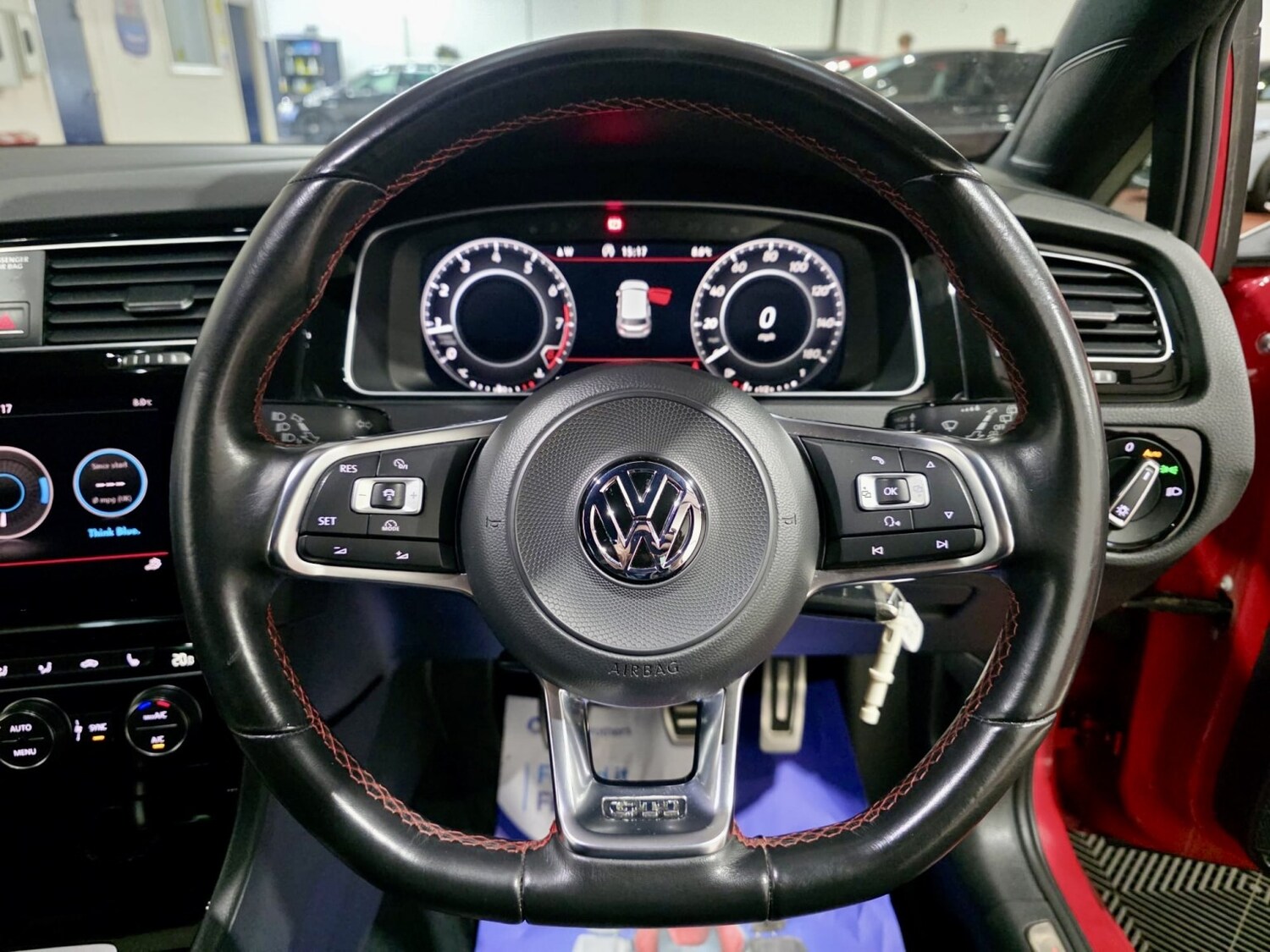 Used Volkswagen Golf 2017 for sale - 77535940: Photo 30