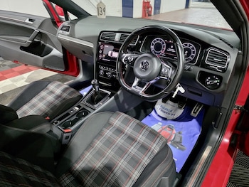 Used Volkswagen Golf 2017 for sale - 77535940: Photo