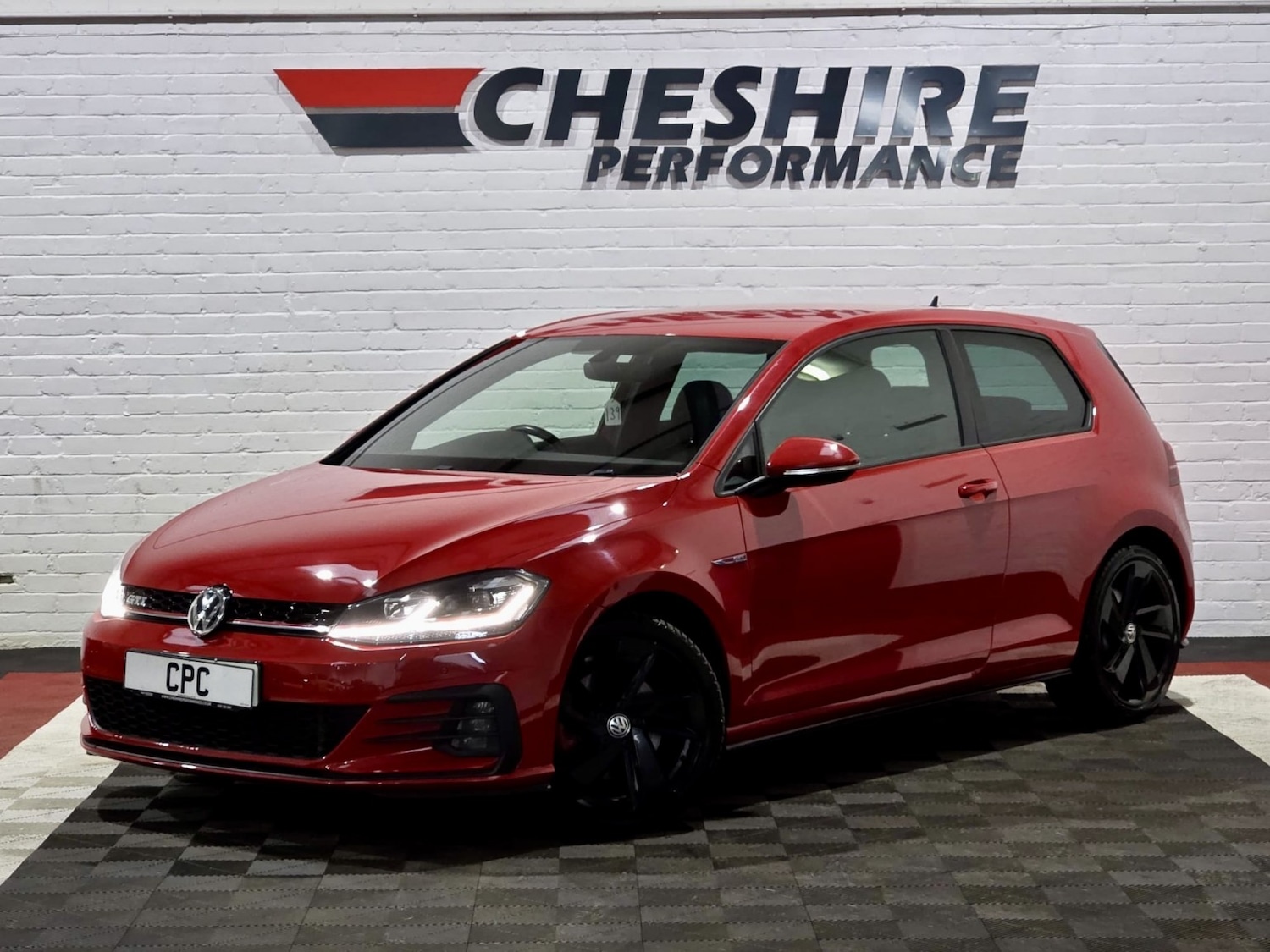 Used Volkswagen Golf 2017 for sale - 77535940: Photo 4