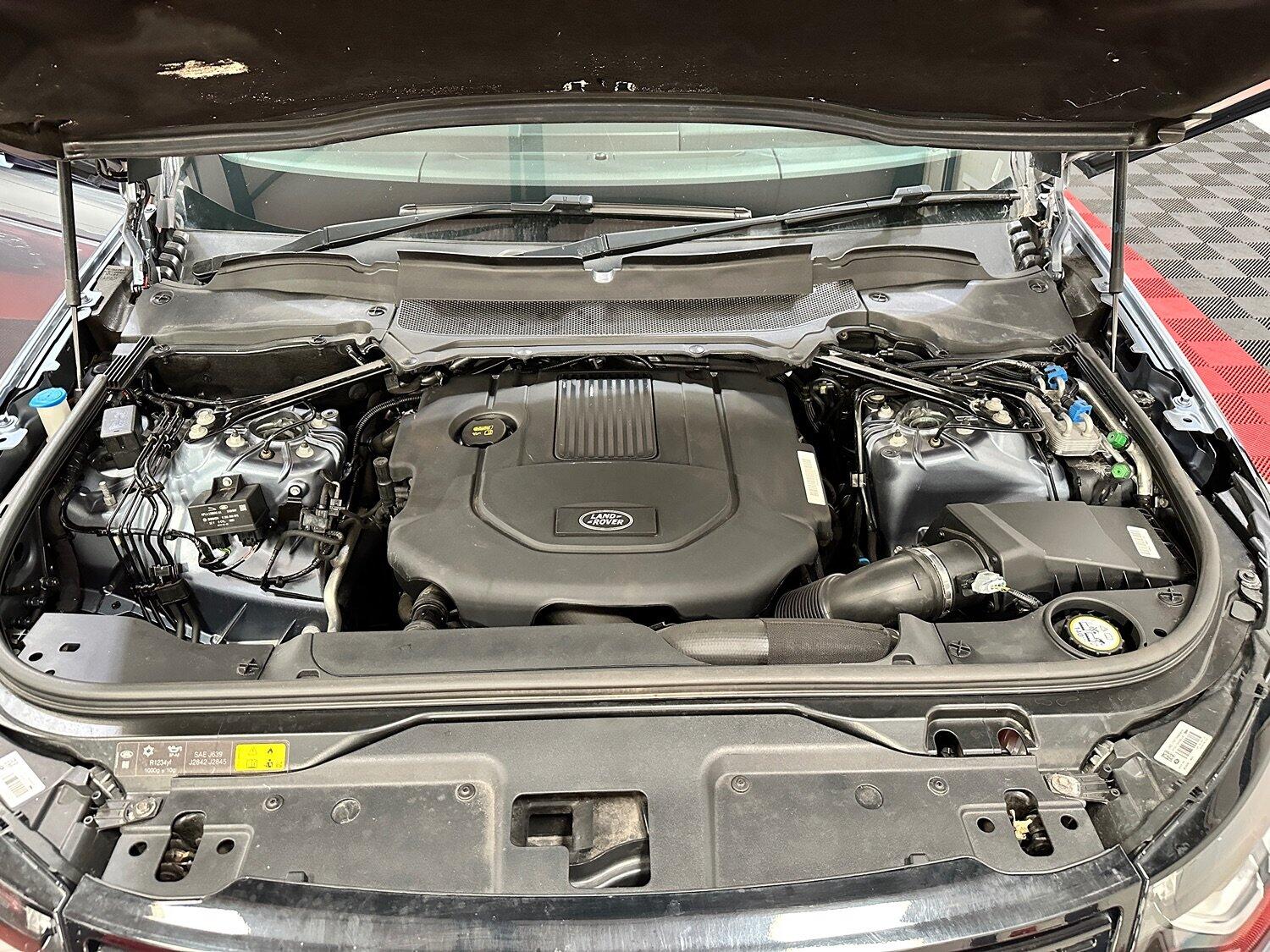 Used Land Rover Discovery 2018 for sale - 77342705: Photo 50