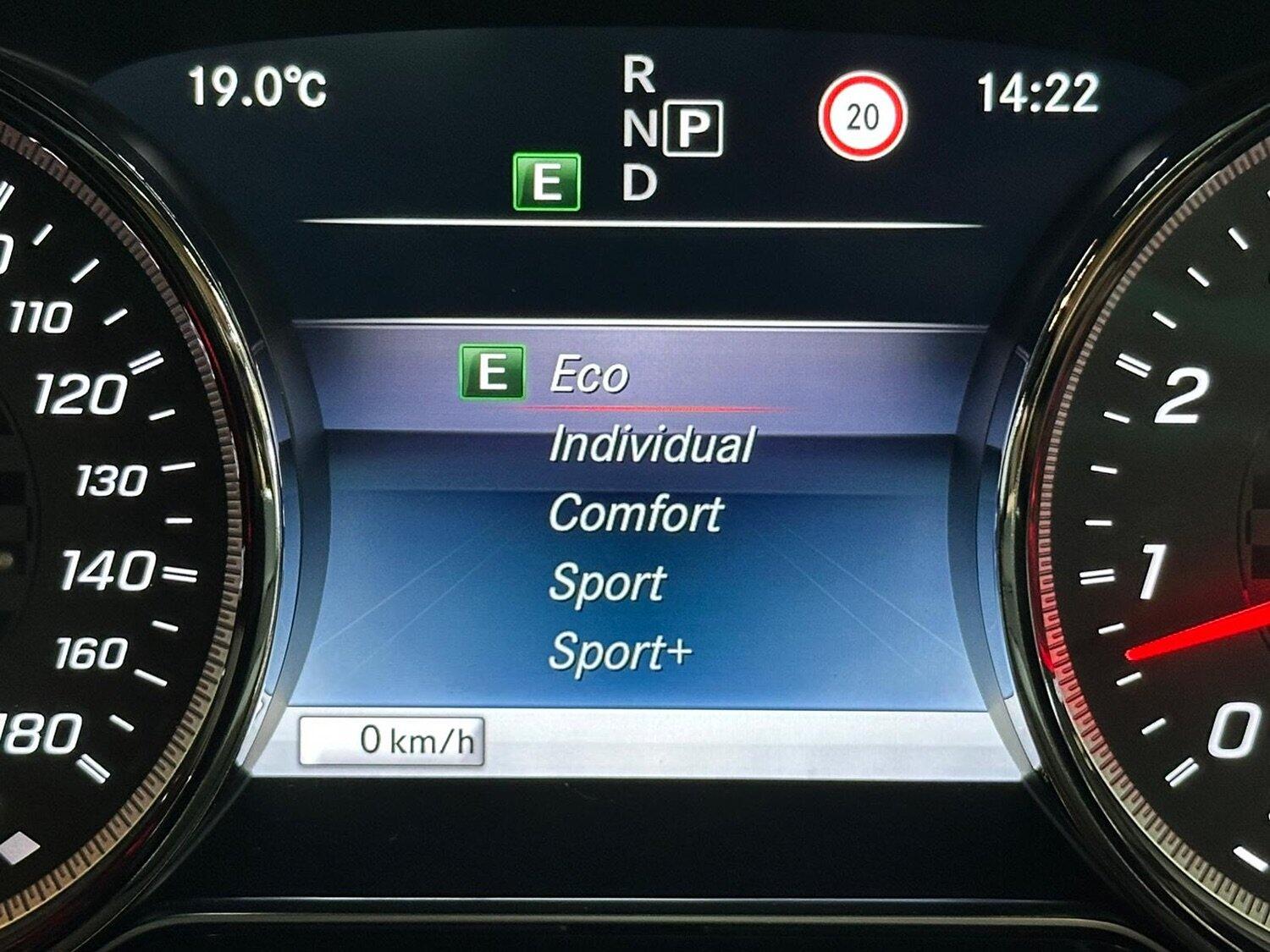 Used Mercedes-Benz E Class 2017 for sale - 76709288: Photo 31