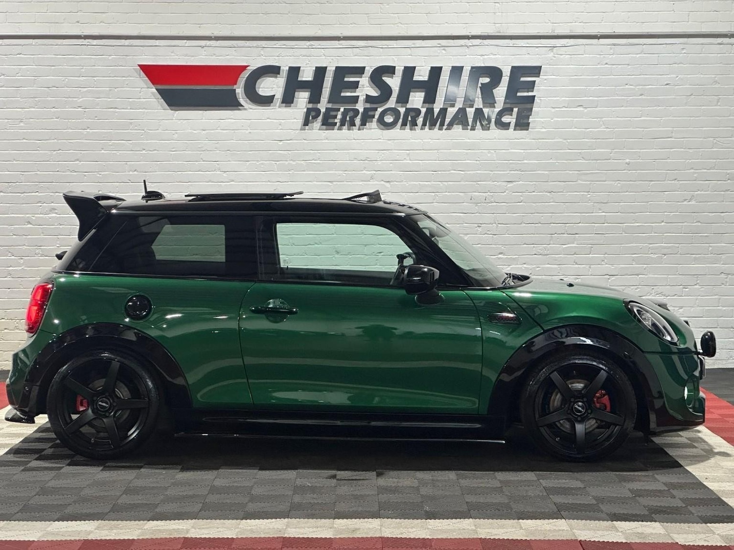 Used MINI Hatch 2019 for sale - 76709312: Photo 4