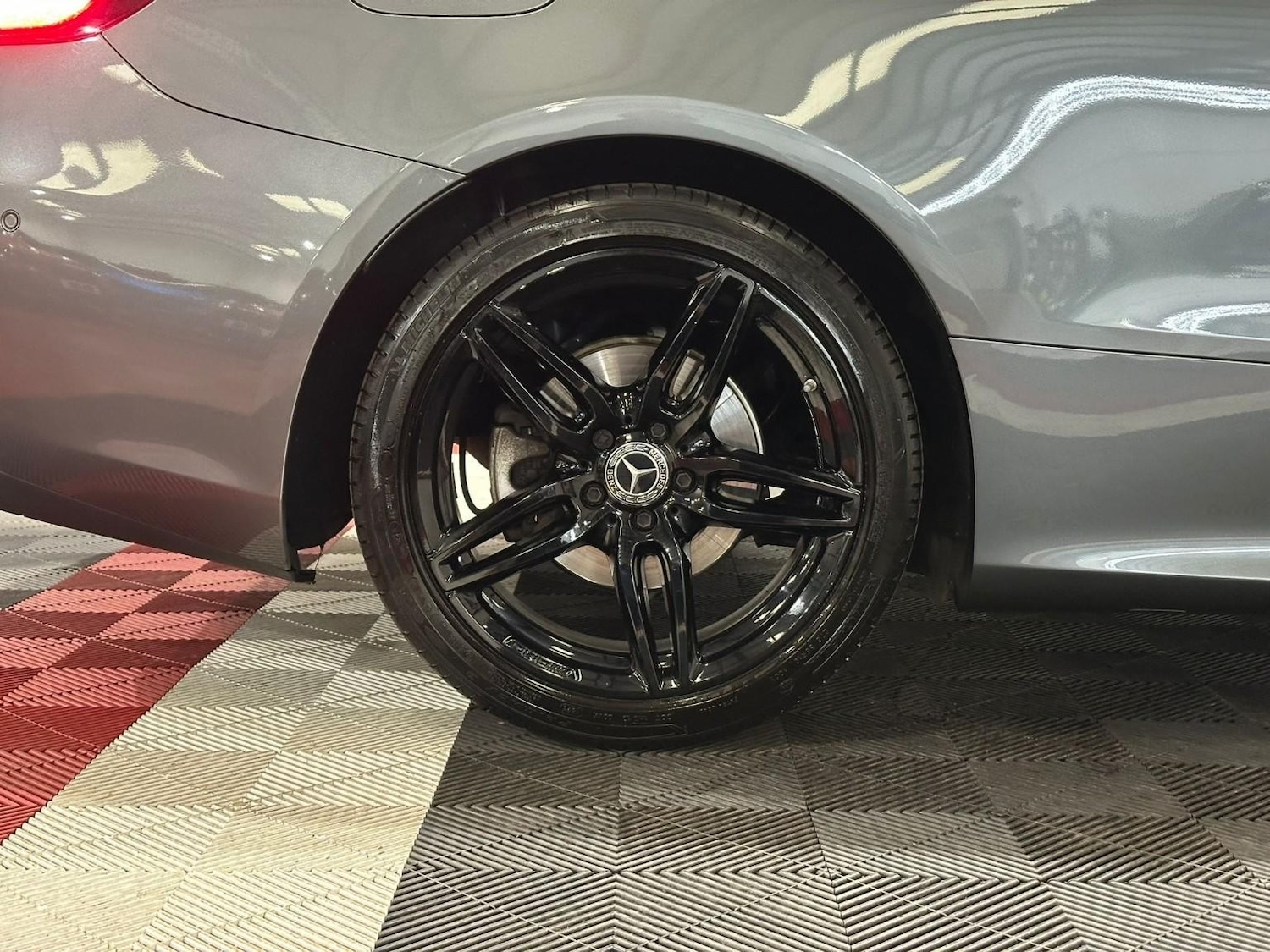 Used Mercedes-Benz E Class 2017 for sale - 76709325: Photo 12