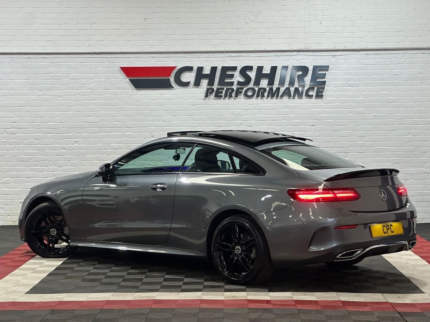 Used Mercedes-Benz E Class 2017 for sale - 76709325: Photo 7