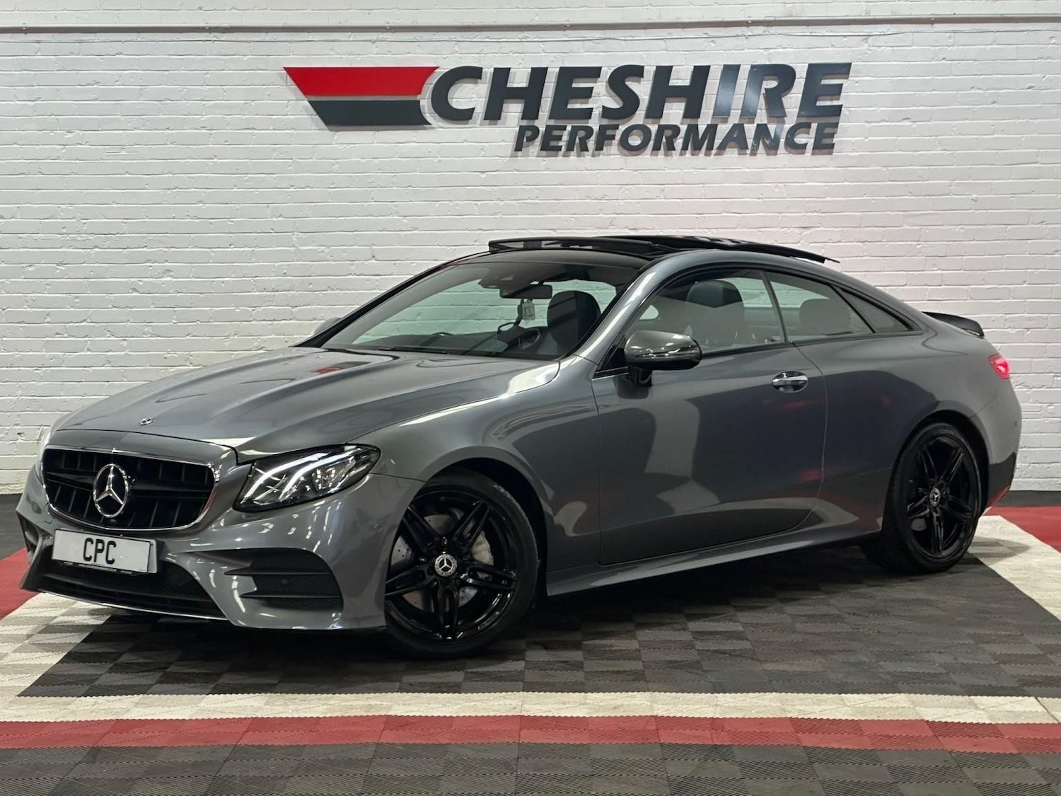 Used Mercedes-Benz E Class 2017 for sale - 76709325: Photo 9