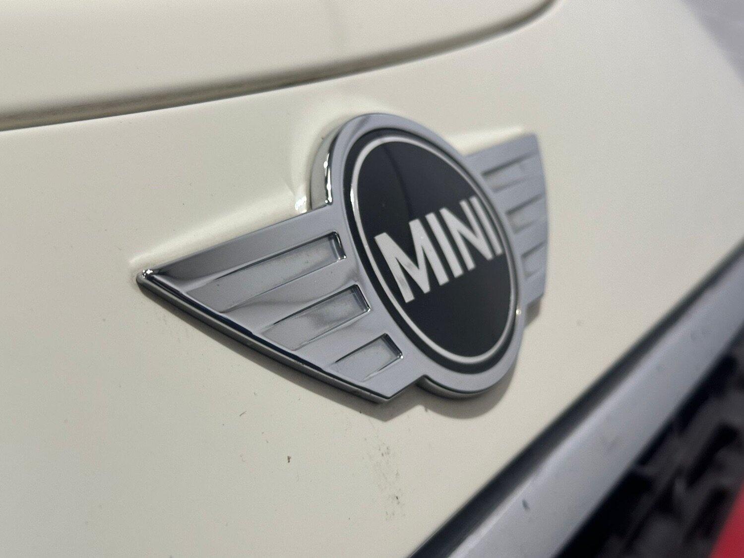 Used MINI Convertible 2017 for sale - 77464493: Photo 38