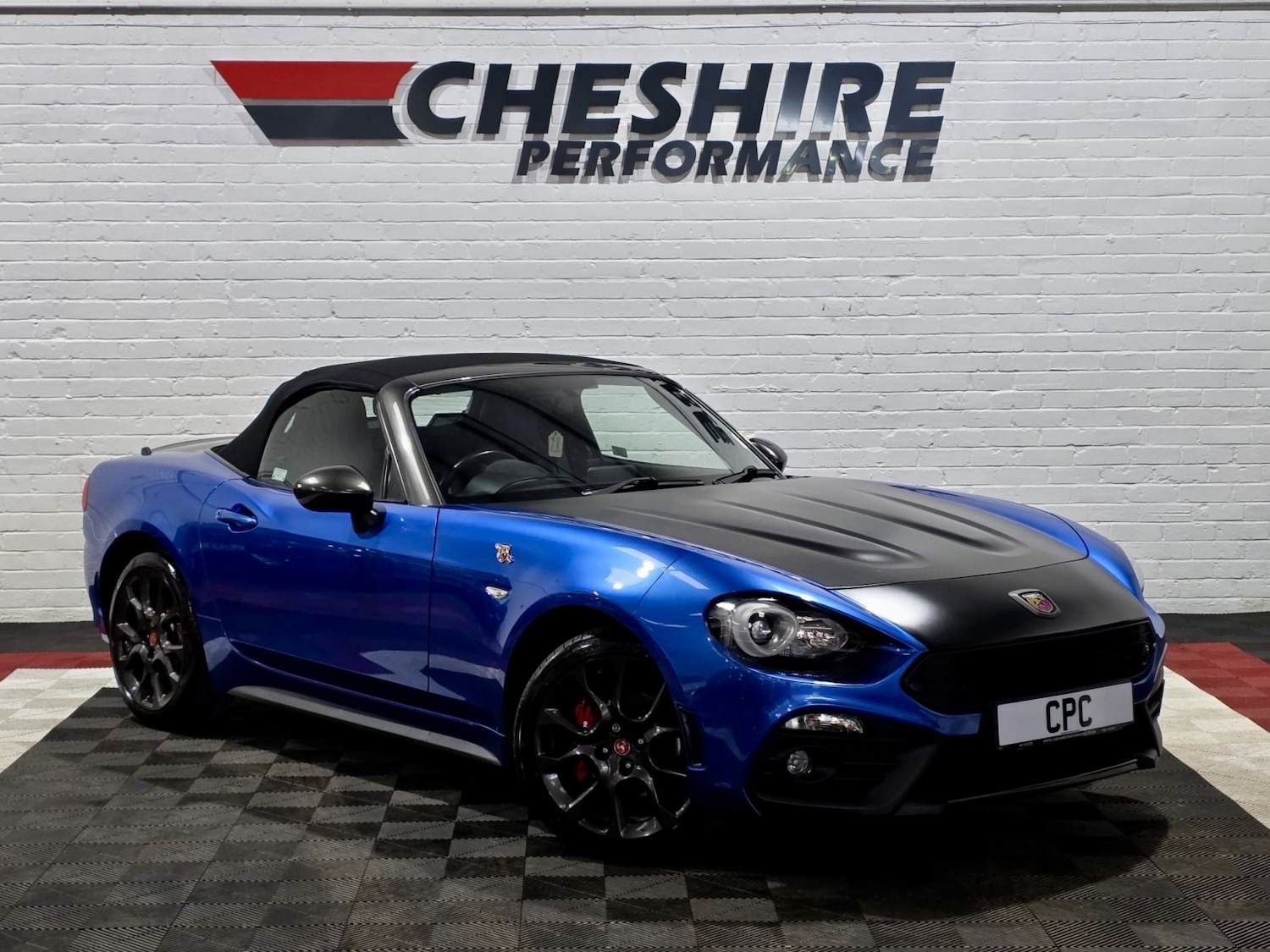 Used Abarth 124 Spider 2018 for sale - 76709292: Photo 37