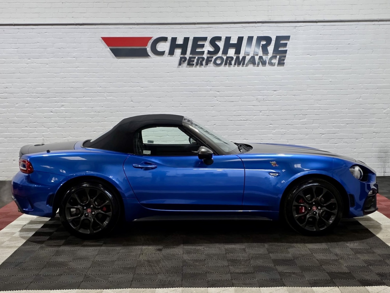 Used Abarth 124 Spider 2018 for sale - 76709292: Photo 38