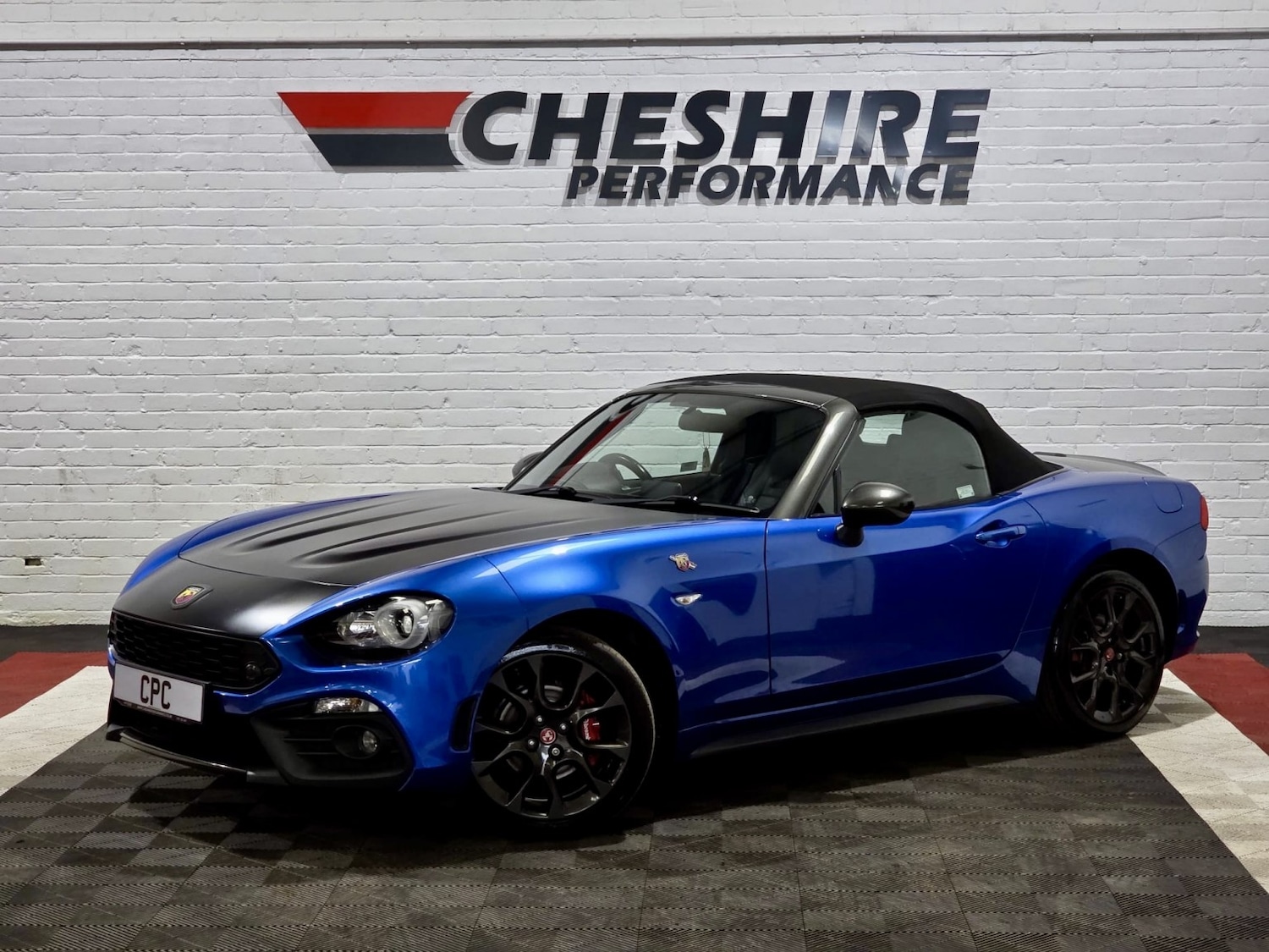 Used Abarth 124 Spider 2018 for sale - 76709292: Photo 43