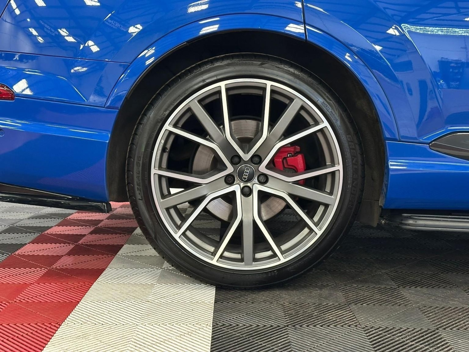 Used Audi Q7 2017 for sale - 76709285: Photo 11