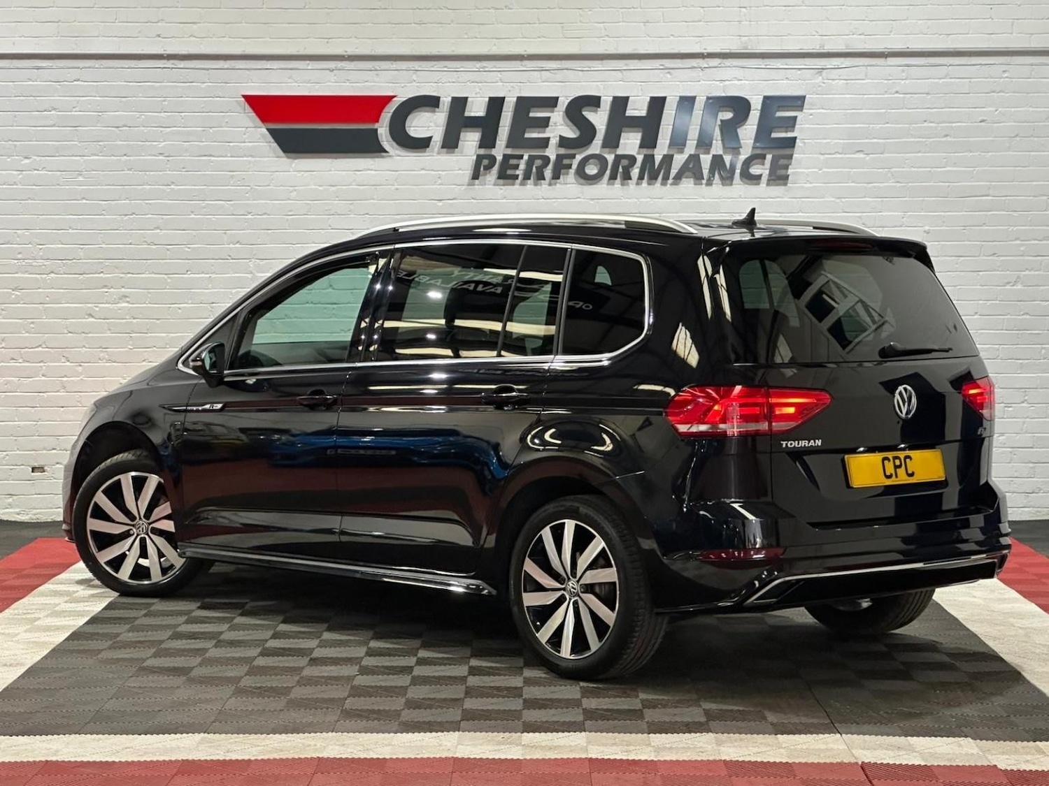 Used Volkswagen Touran 2020 for sale - 76709316: Photo 7