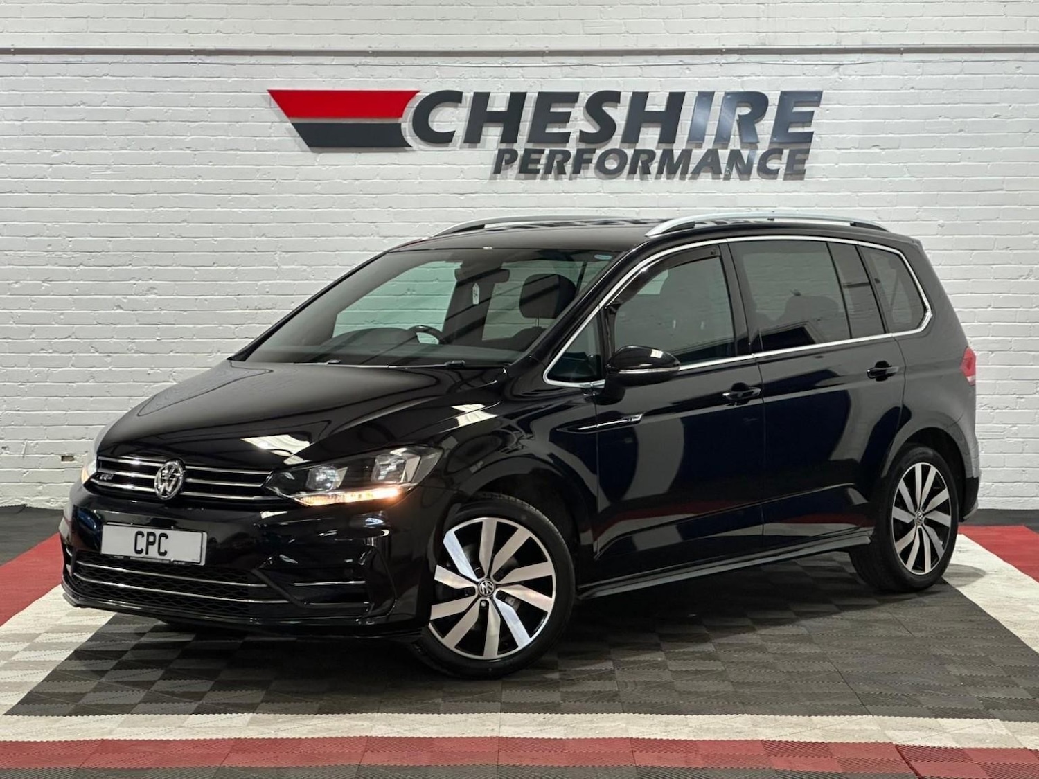 Used Volkswagen Touran 2020 for sale - 76709316: Photo 9