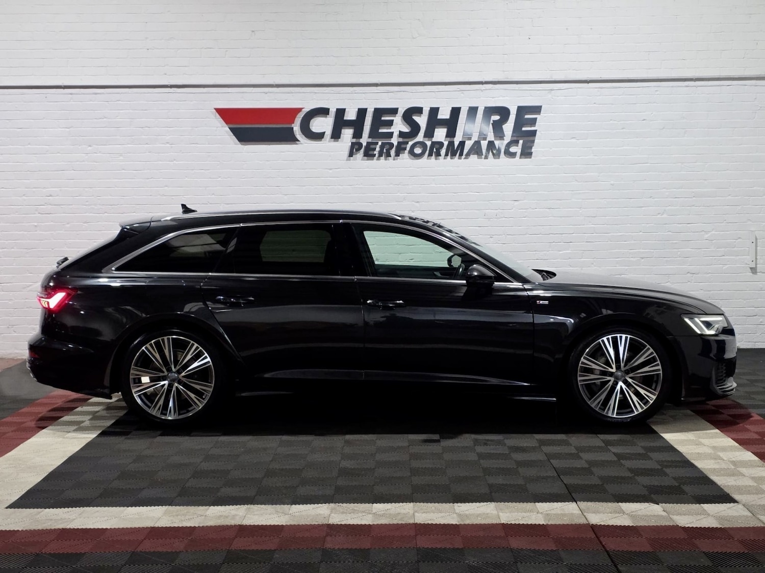 Used Audi A6 Avant 2018 for sale - 77535935: Photo 4