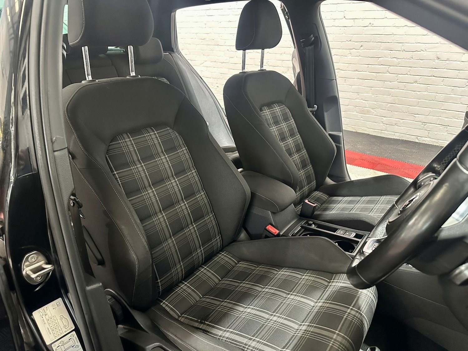 Used Volkswagen Golf 2016 for sale - 77258997: Photo 15