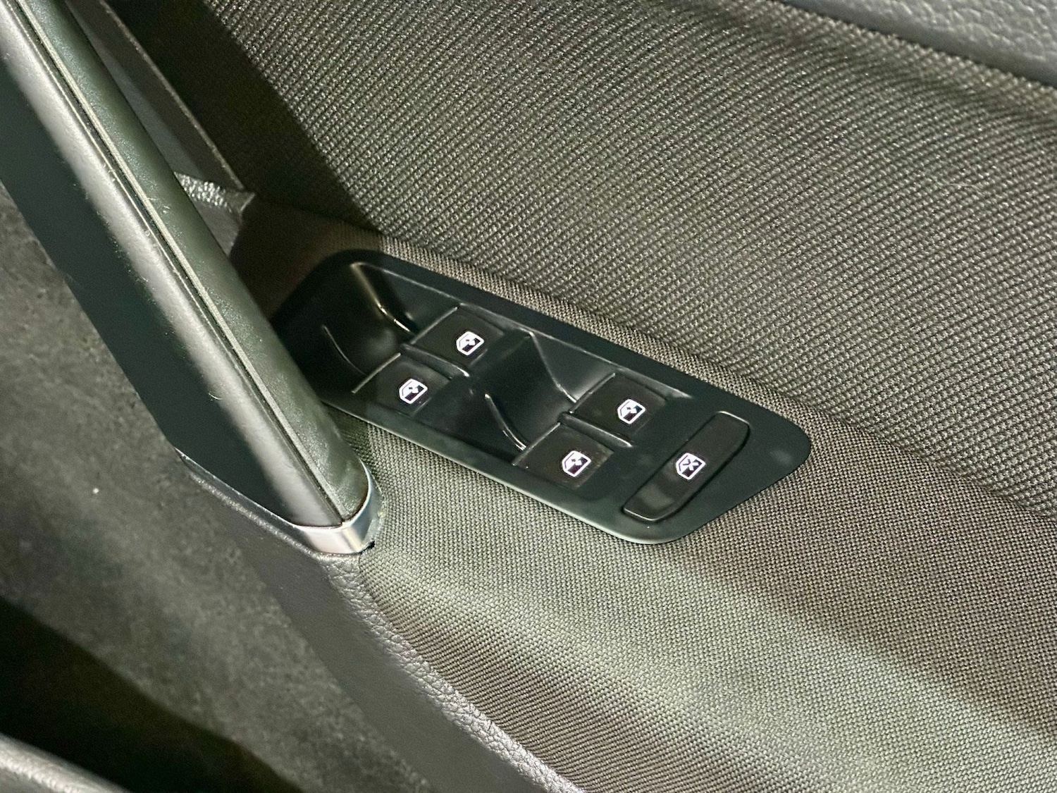 Used Volkswagen Golf 2016 for sale - 77258997: Photo 38