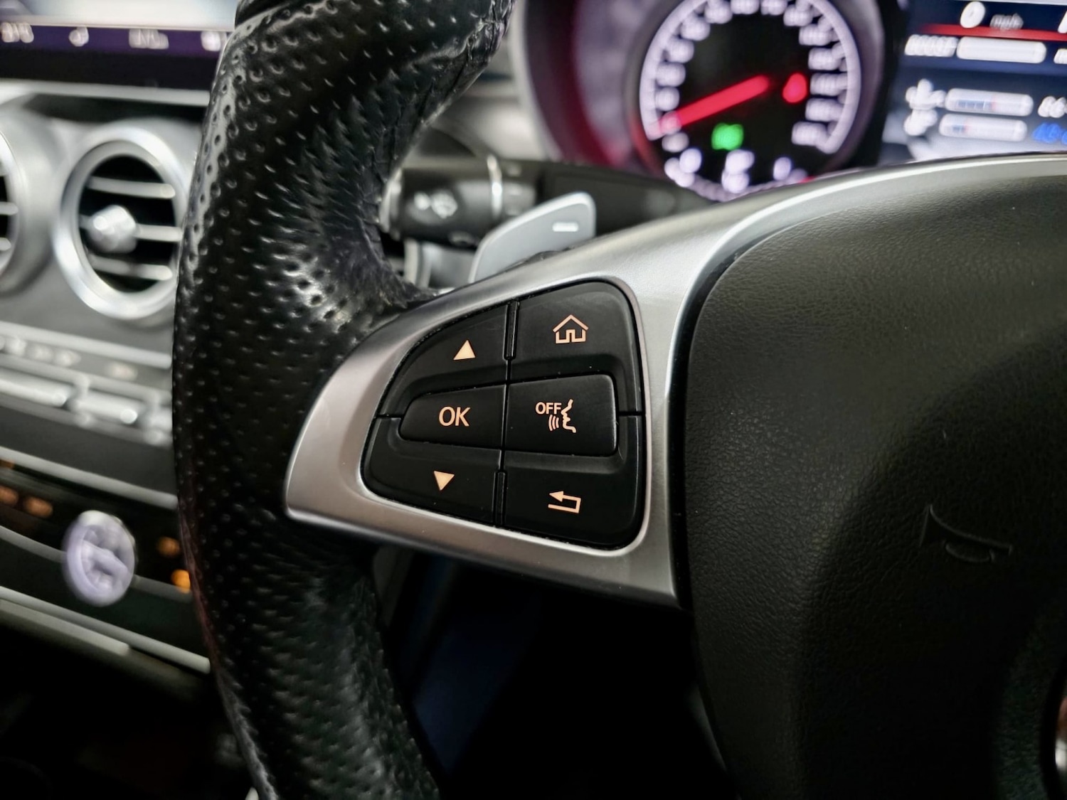 Used Mercedes-Benz C Class 2016 for sale - 77370580: Photo 26