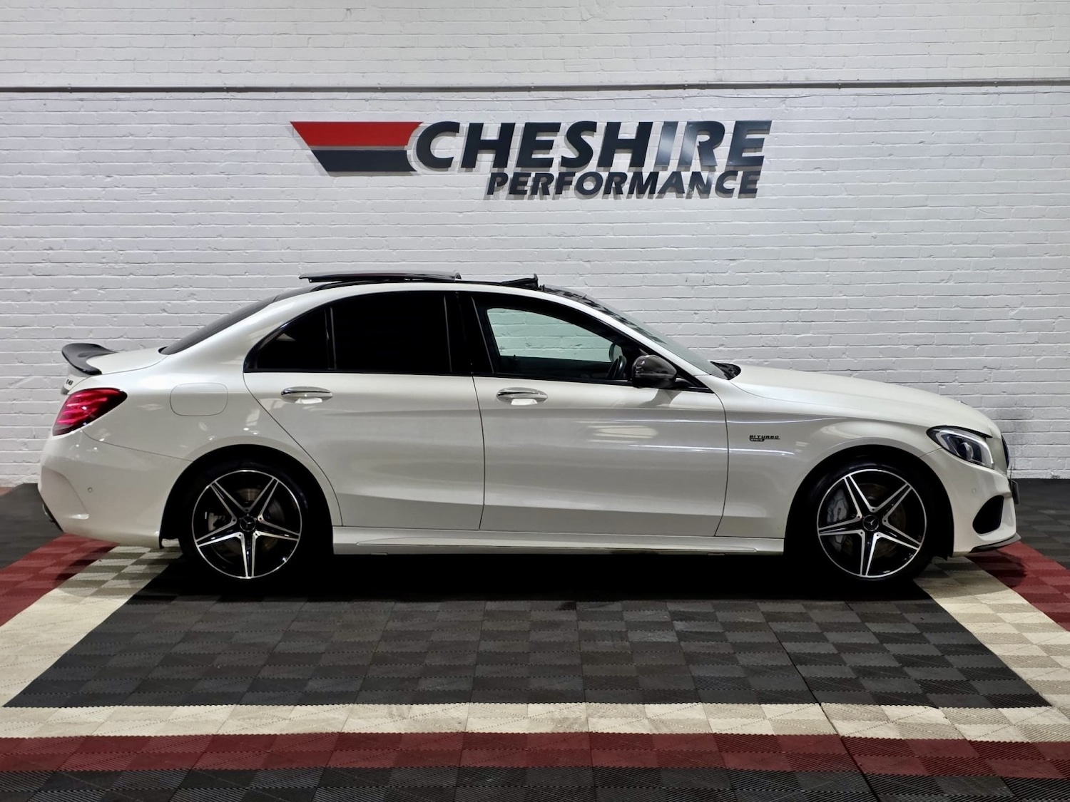 Used Mercedes-Benz C Class 2016 for sale - 77370580: Photo 4