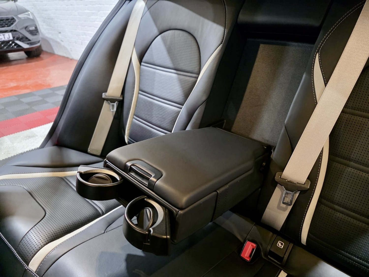 Used Mercedes-Benz C Class 2016 for sale - 77536040: Photo 18