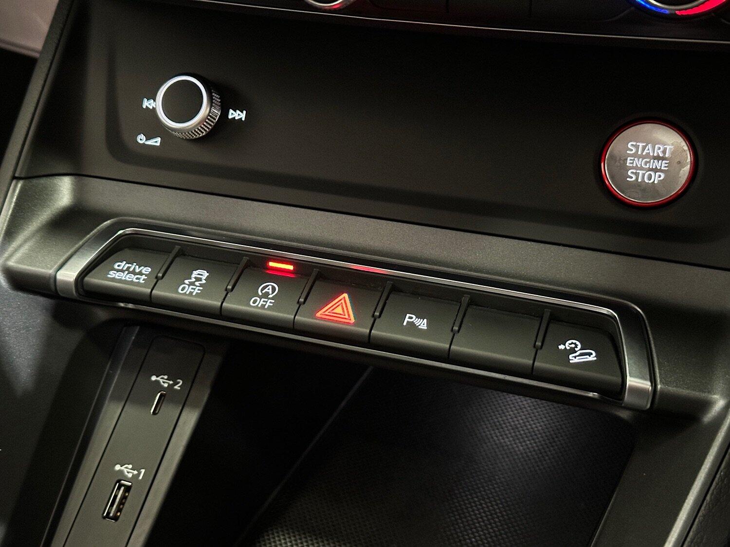 Used Audi RS Q3 2020 for sale - 77464804: Photo 39