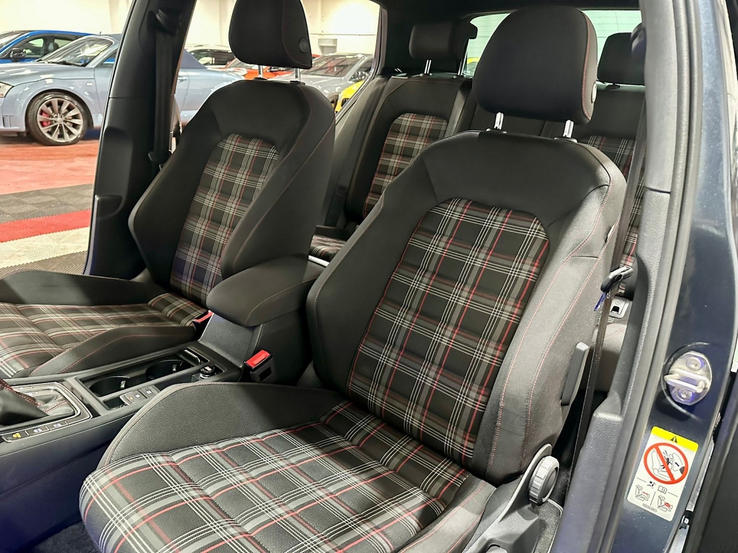 Used Volkswagen Golf 2018 for sale - 77464981: Photo 18