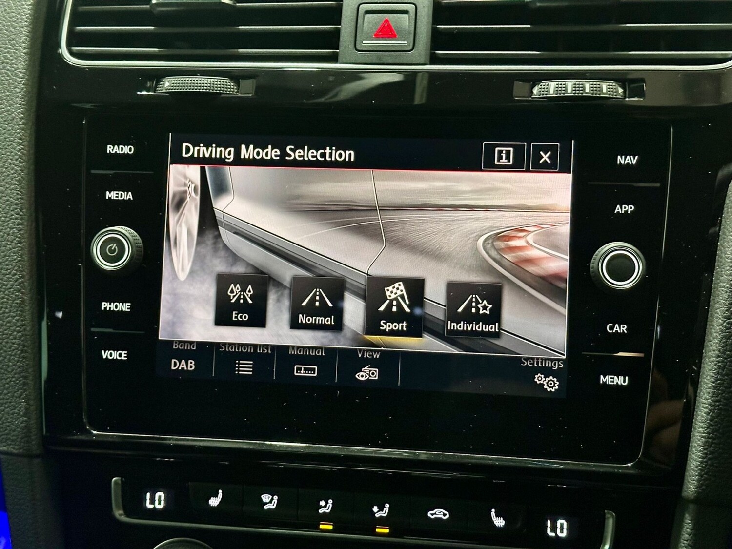 Used Volkswagen Golf 2018 for sale - 77464981: Photo 25