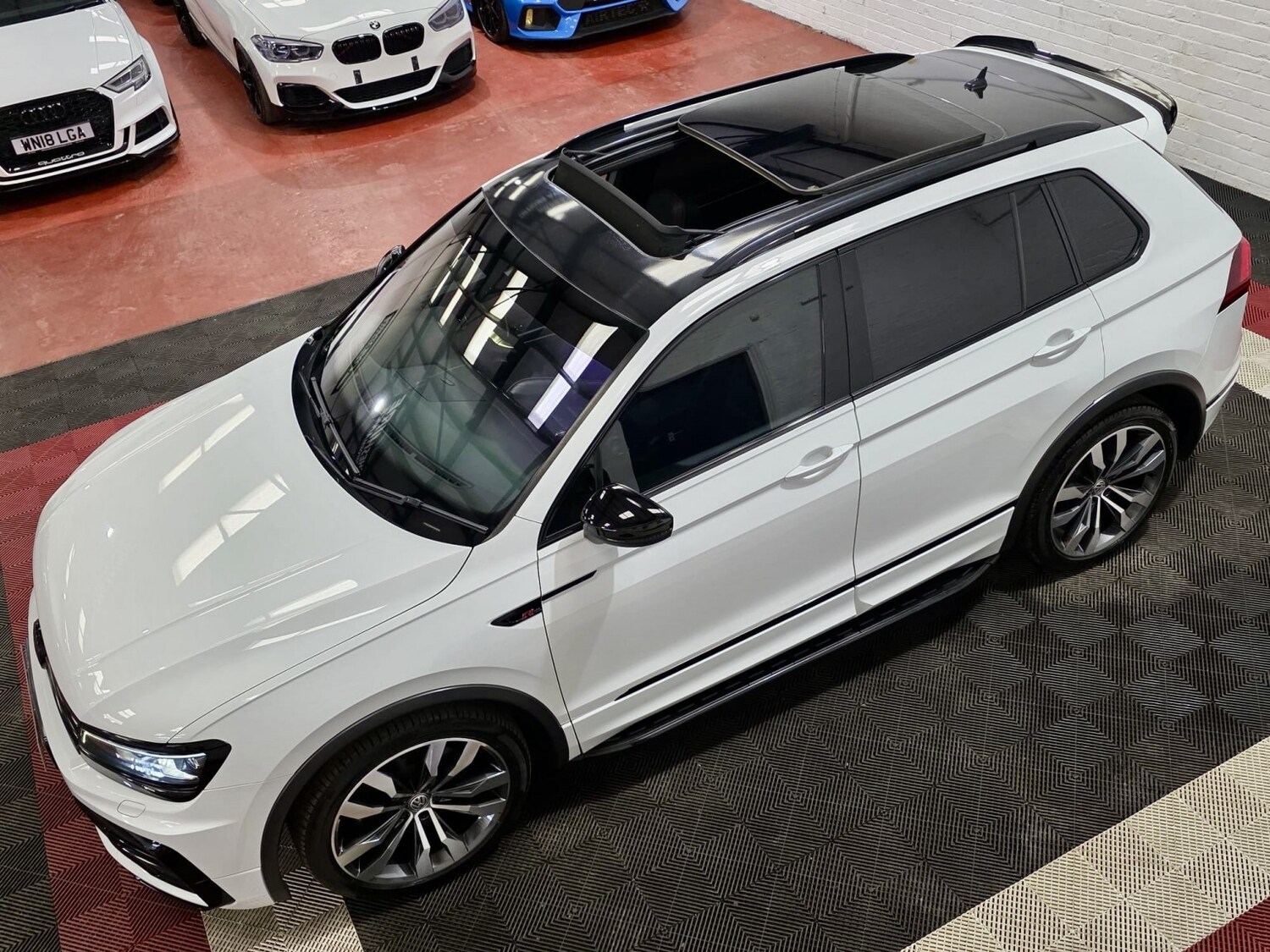 Used Volkswagen Tiguan 2017 for sale - 78125214: Photo 11