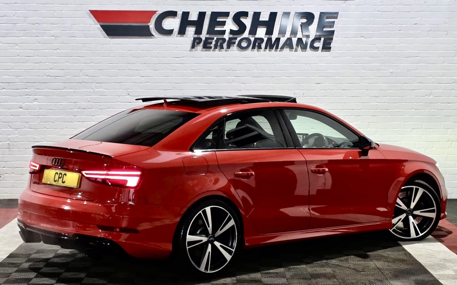 Used Audi RS3 2017 for sale - 77258987: Photo 4