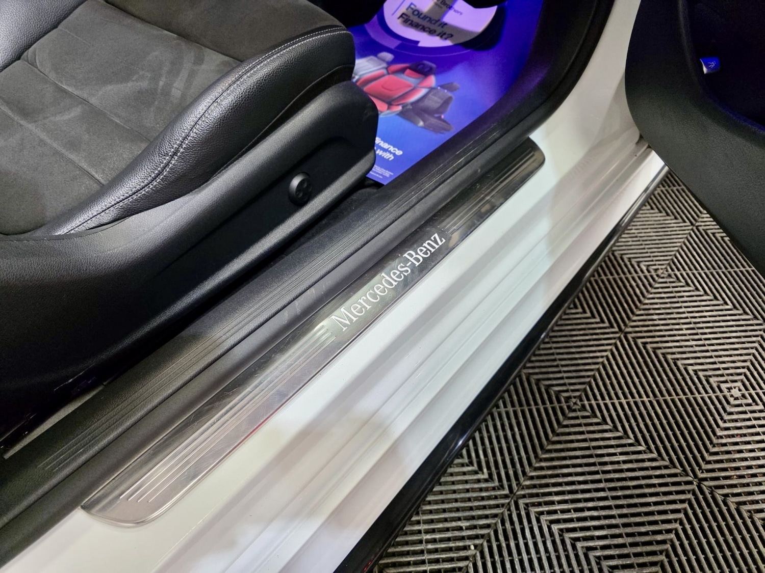 Used Mercedes-Benz E Class 2018 for sale - 77310685: Photo 33