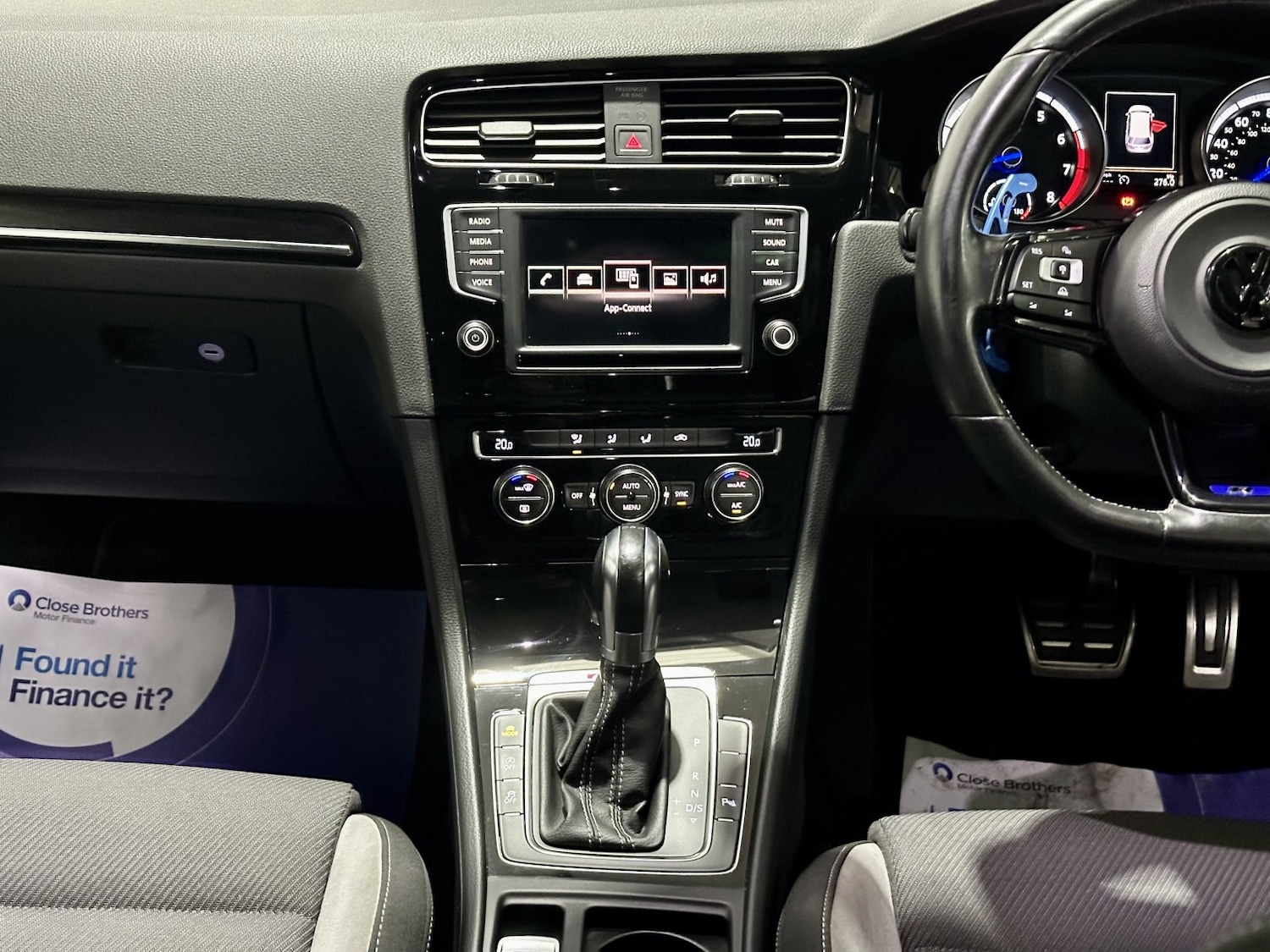 Used Volkswagen Golf 2016 for sale - 77258976: Photo 19