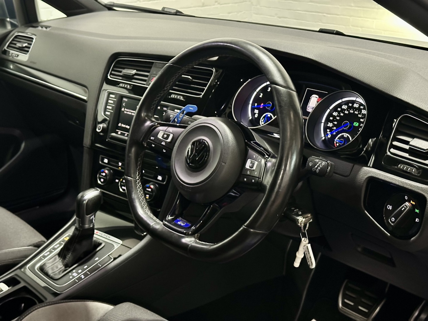 Used Volkswagen Golf 2016 for sale - 77258976: Photo 21