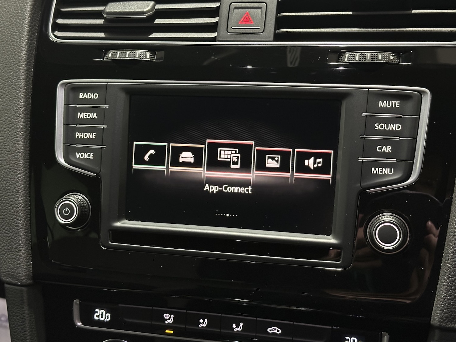 Used Volkswagen Golf 2016 for sale - 77258976: Photo 22