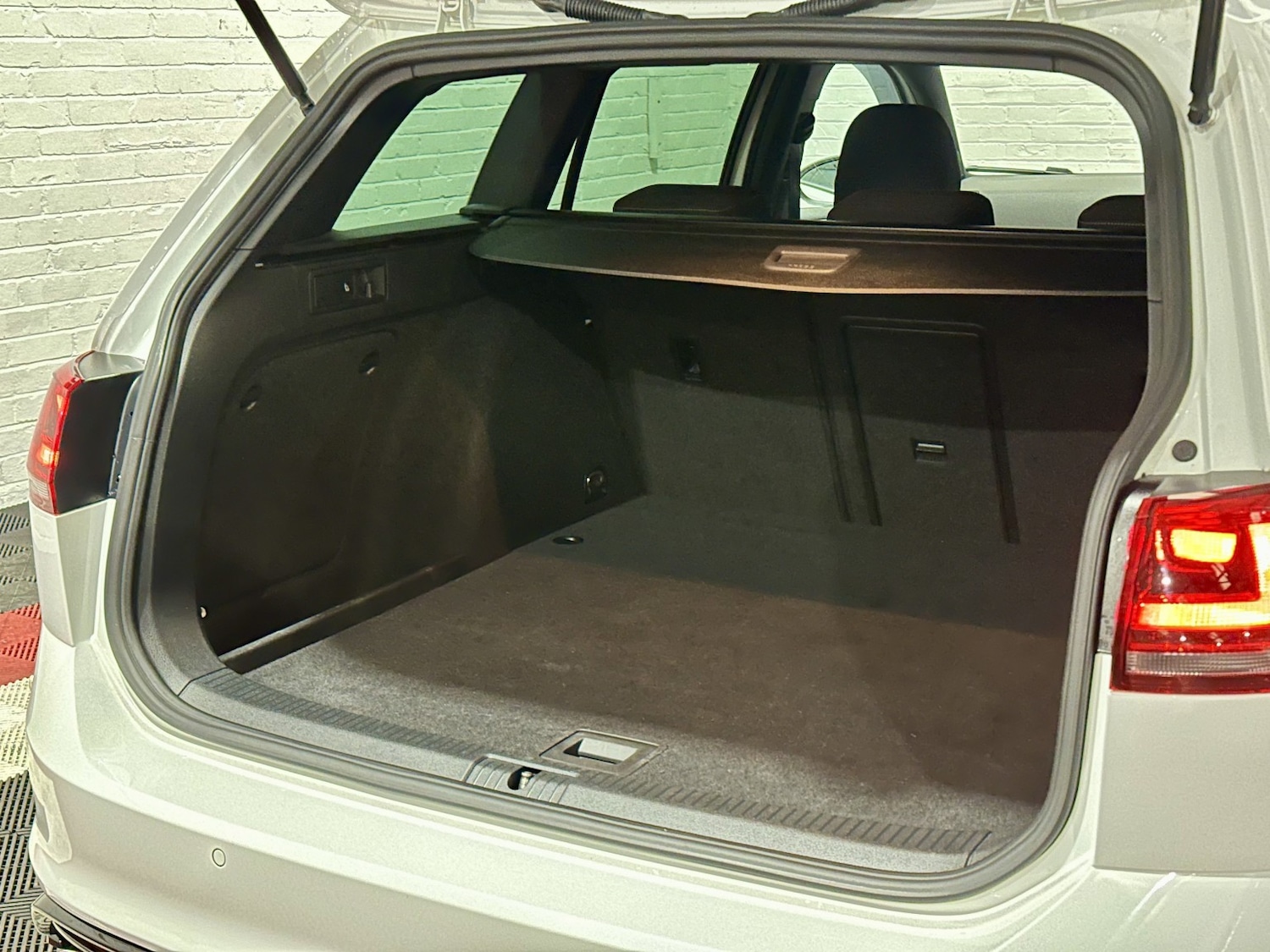 Used Volkswagen Golf 2016 for sale - 77258976: Photo 39