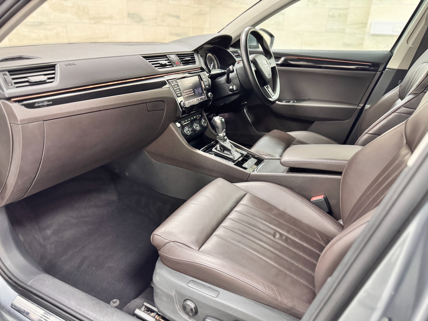 Used Skoda Superb 2015 for sale - 77106817: Photo 23