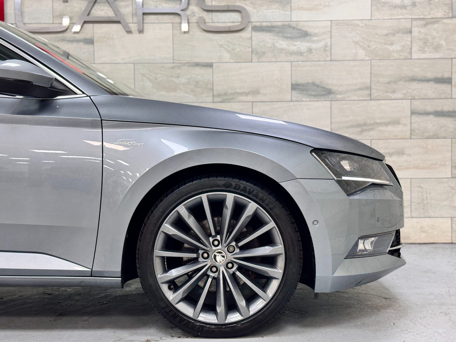 Used Skoda Superb 2015 for sale - 77106817: Photo 33