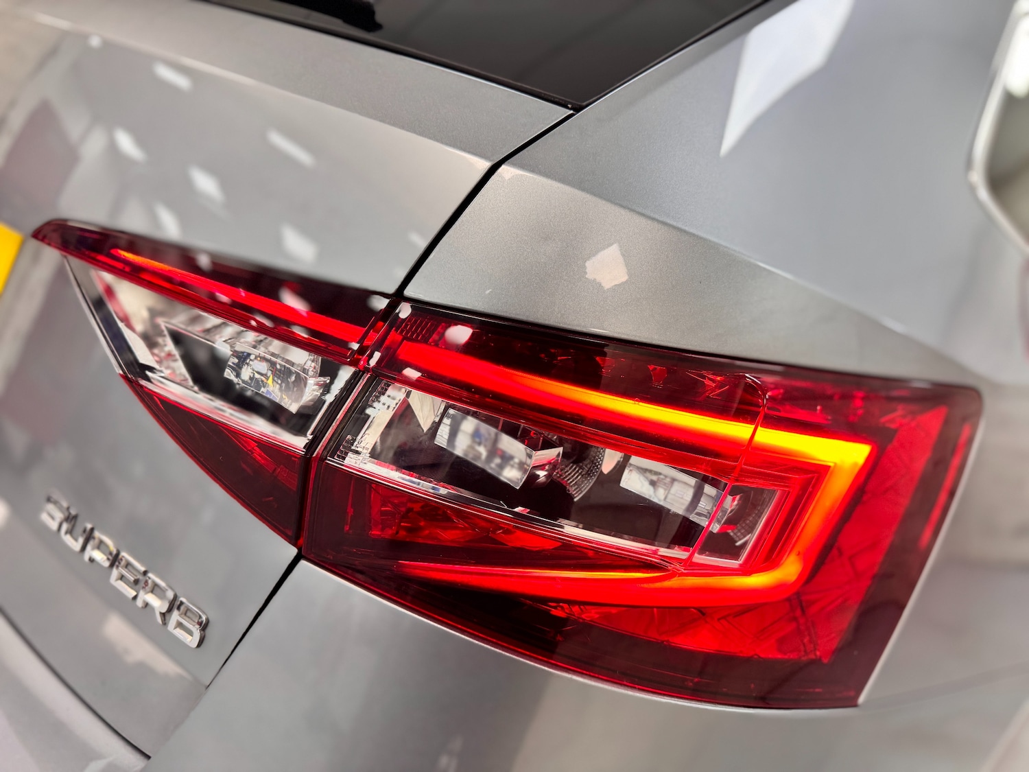 Used Skoda Superb 2015 for sale - 77106817: Photo 43